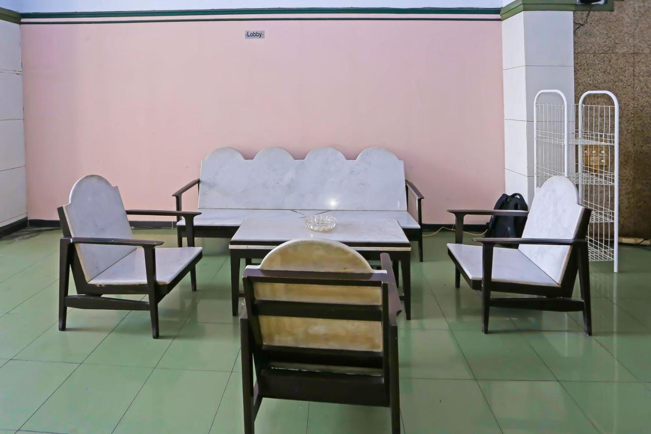Collection O 92739 Hotel Pintu Besar Jakarta Luaran gambar